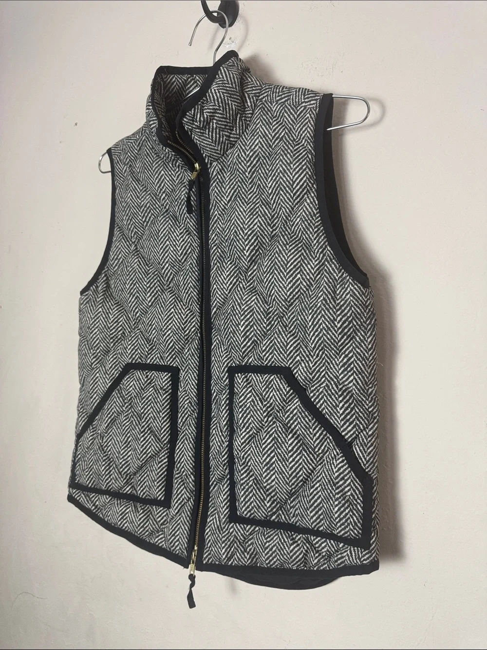J. Crew Herringbone Quilted Excursion Vest Size Small
